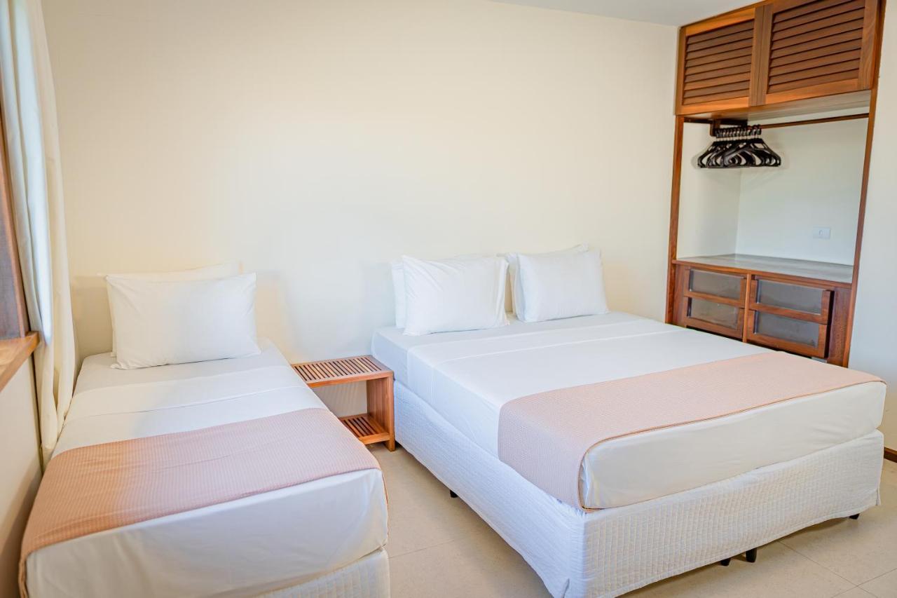 La Torre Resort All Inclusive Porto Seguro Exterior foto A bedroom at the hotel
